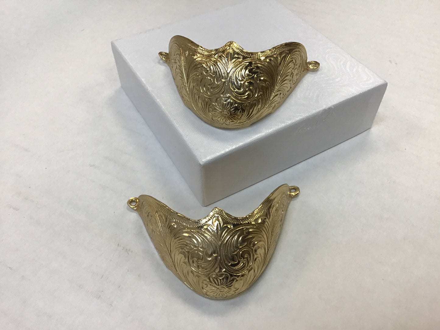 14122 M&F Western Brass Engraved Toe Covers
